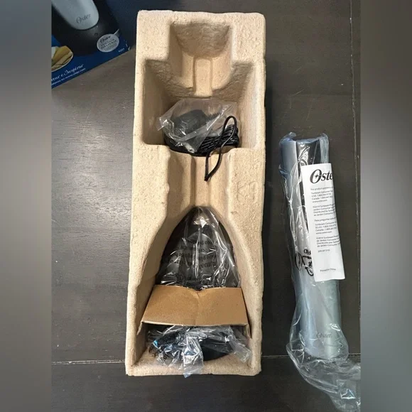 Oster Electric Wine Opener foil cutter model 4207 silver cordless new in box - Picture 6 of 7